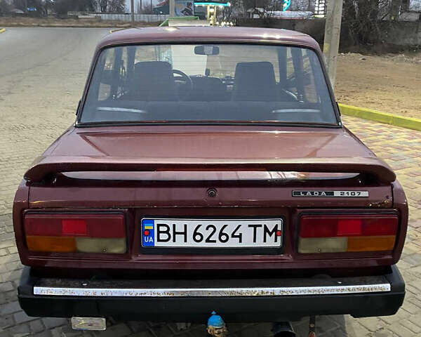 Красный ВАЗ 2105, объемом двигателя 1.7 л и пробегом 100 тыс. км за 800 $, фото 3 на Automoto.ua