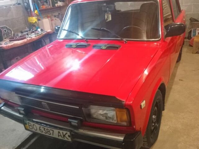 Красный ВАЗ 2105, объемом двигателя 1.5 л и пробегом 50 тыс. км за 1200 $, фото 4 на Automoto.ua