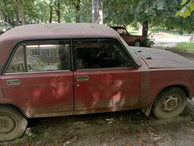 ВАЗ 2105 1990 в Чернигове на Automoto.ua Красный ВАЗ 2105, объемом двигателя 1 л и пробегом 683 тыс. км за 191 $, фото 2 на Automoto.ua