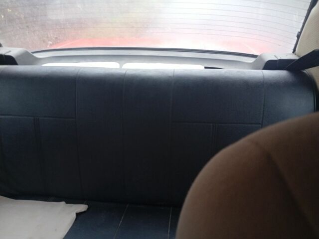 Красный ВАЗ 2105, объемом двигателя 1.3 л и пробегом 65 тыс. км за 450 $, фото 5 на Automoto.ua