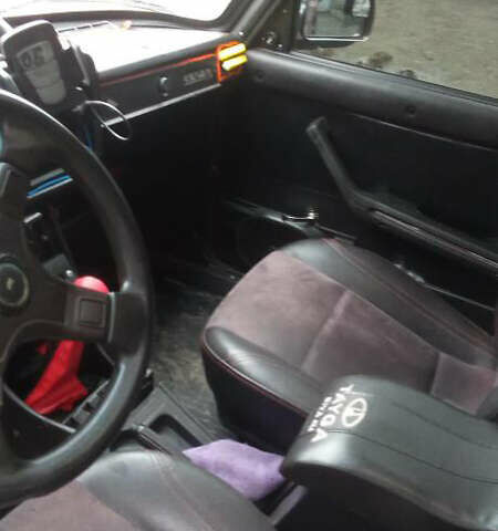 Красный ВАЗ 2105, объемом двигателя 1.2 л и пробегом 274 тыс. км за 850 $, фото 9 на Automoto.ua