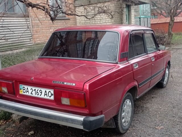 Красный ВАЗ 2105, объемом двигателя 0 л и пробегом 190 тыс. км за 1050 $, фото 3 на Automoto.ua