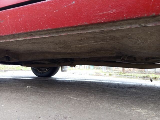 Красный ВАЗ 2105, объемом двигателя 2 л и пробегом 200 тыс. км за 709 $, фото 14 на Automoto.ua