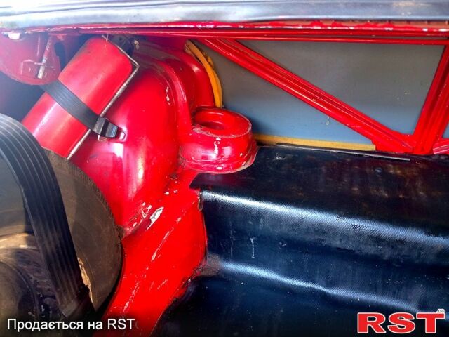 Красный ВАЗ 2105, объемом двигателя 1.5 л и пробегом 76 тыс. км за 1200 $, фото 6 на Automoto.ua