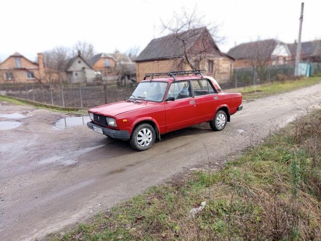 Красный ВАЗ 2105, объемом двигателя 2 л и пробегом 200 тыс. км за 709 $, фото 22 на Automoto.ua