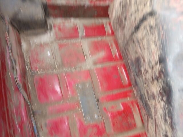 Красный ВАЗ 2105, объемом двигателя 2 л и пробегом 200 тыс. км за 709 $, фото 11 на Automoto.ua