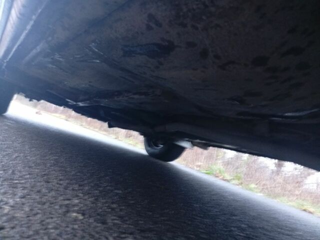 Красный ВАЗ 2105, объемом двигателя 1.3 л и пробегом 65 тыс. км за 450 $, фото 4 на Automoto.ua