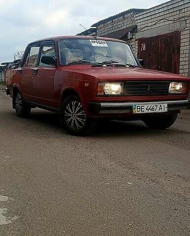 Красный ВАЗ 2105, объемом двигателя 1.3 л и пробегом 104 тыс. км за 999 $, фото 2 на Automoto.ua