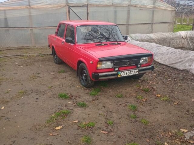 Красный ВАЗ 2105, объемом двигателя 1.5 л и пробегом 50 тыс. км за 1200 $, фото 3 на Automoto.ua
