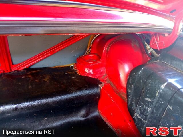 Красный ВАЗ 2105, объемом двигателя 1.5 л и пробегом 76 тыс. км за 1200 $, фото 5 на Automoto.ua