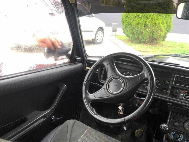 Красный ВАЗ 2105, объемом двигателя 1.3 л и пробегом 68 тыс. км за 550 $, фото 5 на Automoto.ua