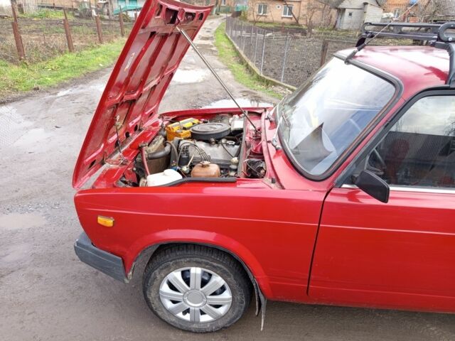 Красный ВАЗ 2105, объемом двигателя 2 л и пробегом 200 тыс. км за 709 $, фото 20 на Automoto.ua