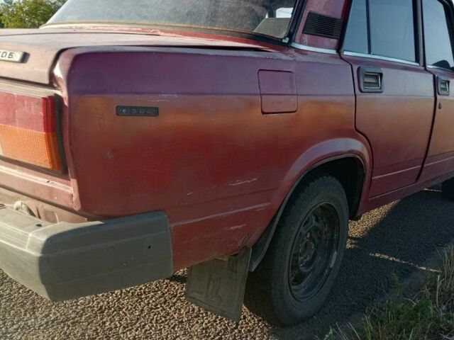 Красный ВАЗ 2105, объемом двигателя 1.5 л и пробегом 108 тыс. км за 550 $, фото 5 на Automoto.ua