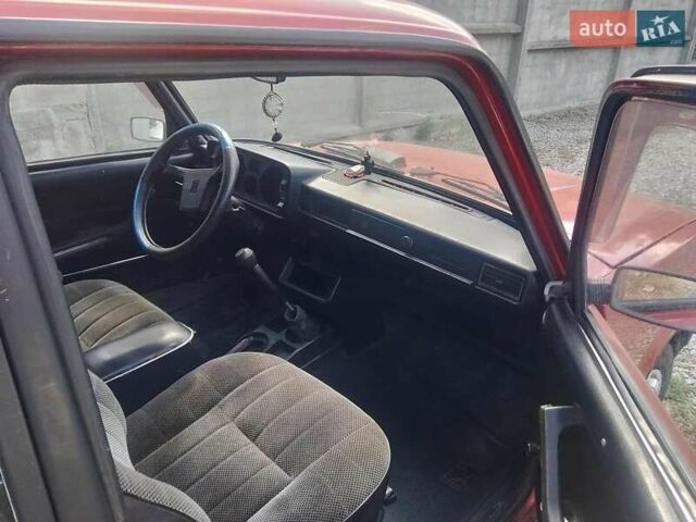 Красный ВАЗ 2105, объемом двигателя 0 л и пробегом 190 тыс. км за 1050 $, фото 4 на Automoto.ua