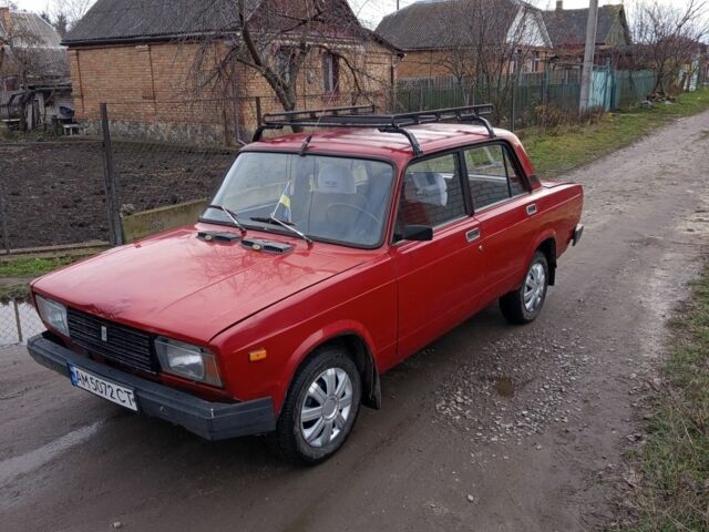 Красный ВАЗ 2105, объемом двигателя 2 л и пробегом 200 тыс. км за 709 $, фото 1 на Automoto.ua