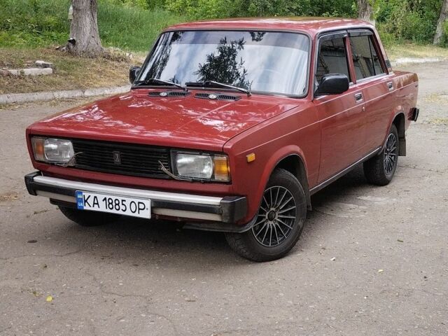 Красный ВАЗ 2105, объемом двигателя 1.3 л и пробегом 136 тыс. км за 1100 $, фото 1 на Automoto.ua