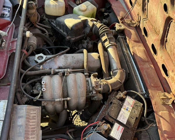 Красный ВАЗ 2105, объемом двигателя 1.5 л и пробегом 5 тыс. км за 1000 $, фото 6 на Automoto.ua