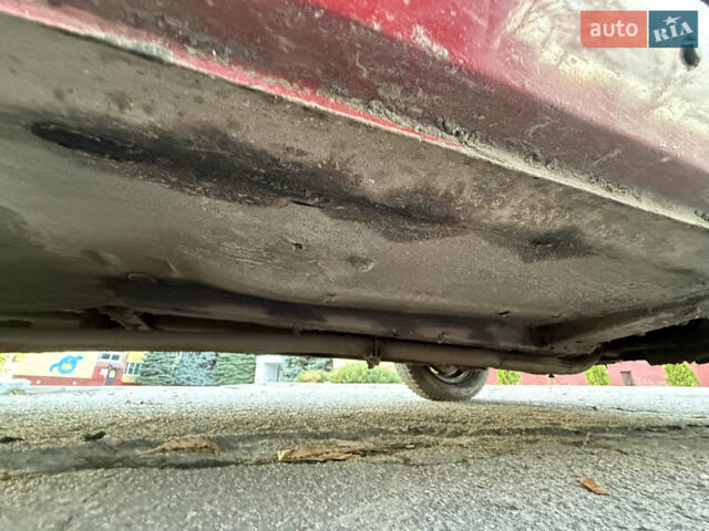 Красный ВАЗ 2105, объемом двигателя 1.5 л и пробегом 5 тыс. км за 1000 $, фото 22 на Automoto.ua