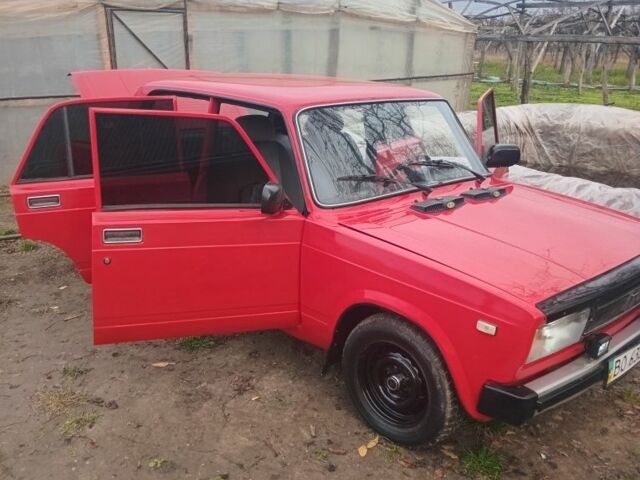 Красный ВАЗ 2105, объемом двигателя 1.5 л и пробегом 50 тыс. км за 1200 $, фото 9 на Automoto.ua