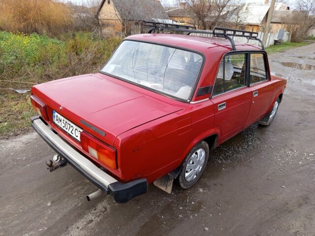 Красный ВАЗ 2105, объемом двигателя 2 л и пробегом 200 тыс. км за 709 $, фото 6 на Automoto.ua