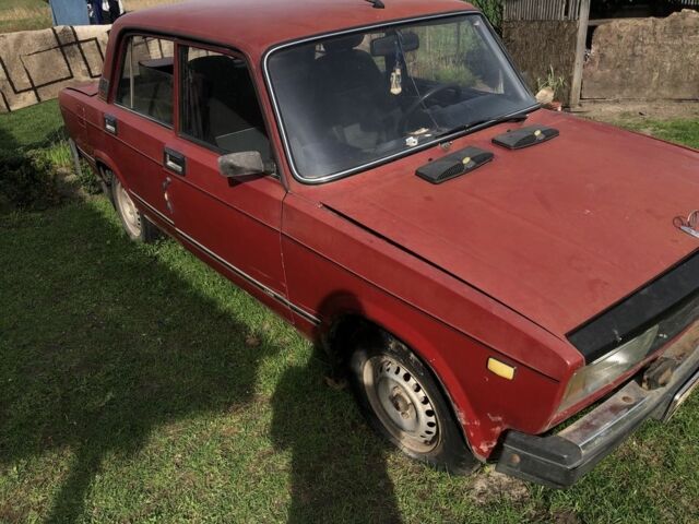 Красный ВАЗ 2105, объемом двигателя 0.15 л и пробегом 54 тыс. км за 450 $, фото 2 на Automoto.ua