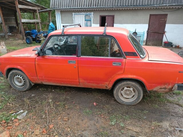 Червоний ВАЗ 2105, об'ємом двигуна 0 л та пробігом 69 тис. км за 850 $, фото 2 на Automoto.ua