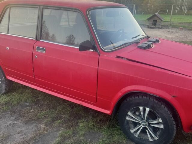 ВАЗ 2105 1991 в Ковель на Automoto.ua Красный ВАЗ 2105, объемом двигателя 0 л и пробегом 40 тыс. км за 404 $, фото 5 на Automoto.ua