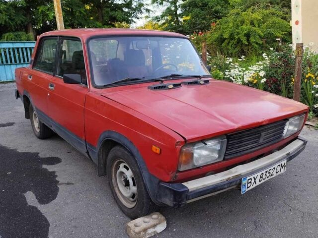 Красный ВАЗ 2105, объемом двигателя 1.5 л и пробегом 137 тыс. км за 457 $, фото 2 на Automoto.ua