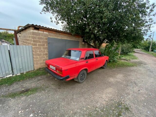 Красный ВАЗ 2105, объемом двигателя 1.5 л и пробегом 40 тыс. км за 1000 $, фото 3 на Automoto.ua