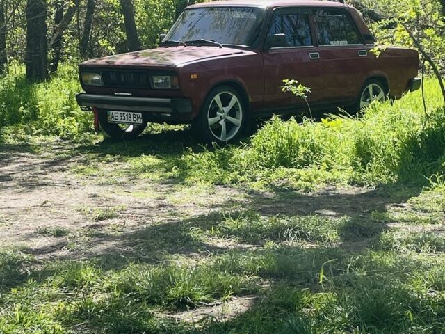 Красный ВАЗ 2105, объемом двигателя 1.3 л и пробегом 999 тыс. км за 1700 $, фото 1 на Automoto.ua