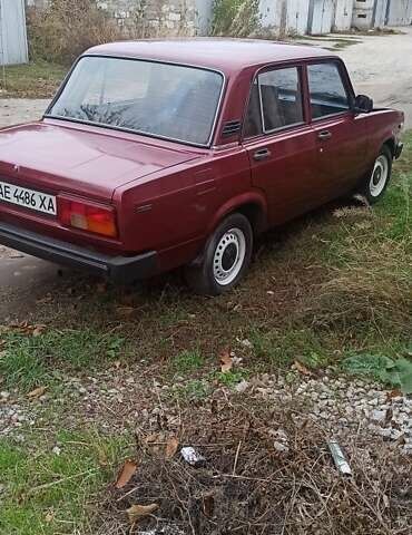 ВАЗ 2105 1991 в Днепре (Днепропетровске) на Automoto.ua Красный ВАЗ 2105, объемом двигателя 1.2 л и пробегом 68 тыс. км за 792 $, фото 3 на Automoto.ua