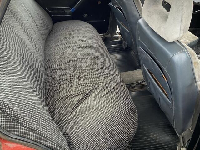 Червоний ВАЗ 2105, об'ємом двигуна 1.2 л та пробігом 100 тис. км за 556 $, фото 6 на Automoto.ua