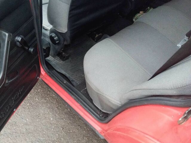 Червоний ВАЗ 2105, об'ємом двигуна 1.5 л та пробігом 75 тис. км за 1650 $, фото 16 на Automoto.ua