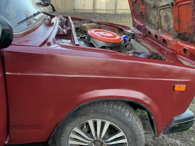 Красный ВАЗ 2105, объемом двигателя 1.5 л и пробегом 200 тыс. км за 475 $, фото 13 на Automoto.ua