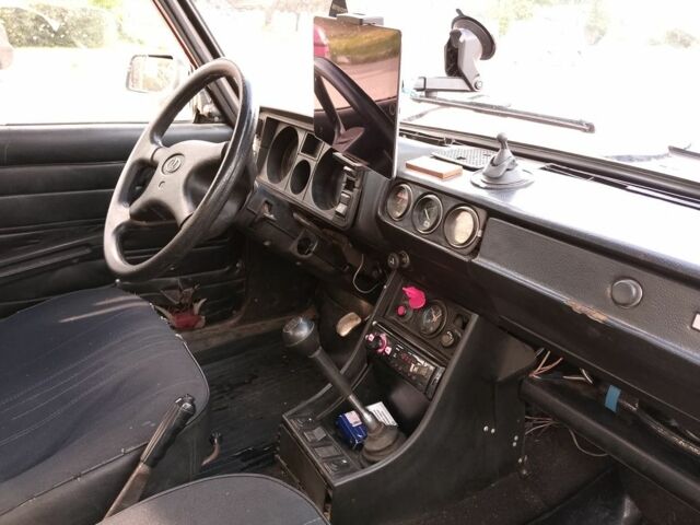 Червоний ВАЗ 2105, об'ємом двигуна 1.5 л та пробігом 200 тис. км за 594 $, фото 5 на Automoto.ua