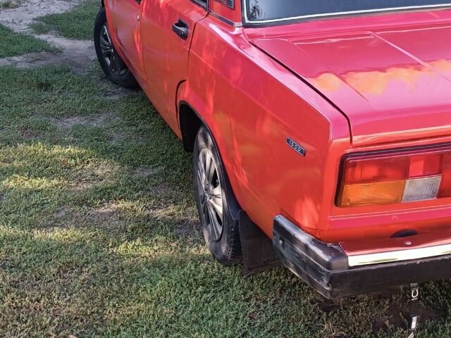 Червоний ВАЗ 2105, об'ємом двигуна 1.5 л та пробігом 1 тис. км за 1183 $, фото 3 на Automoto.ua