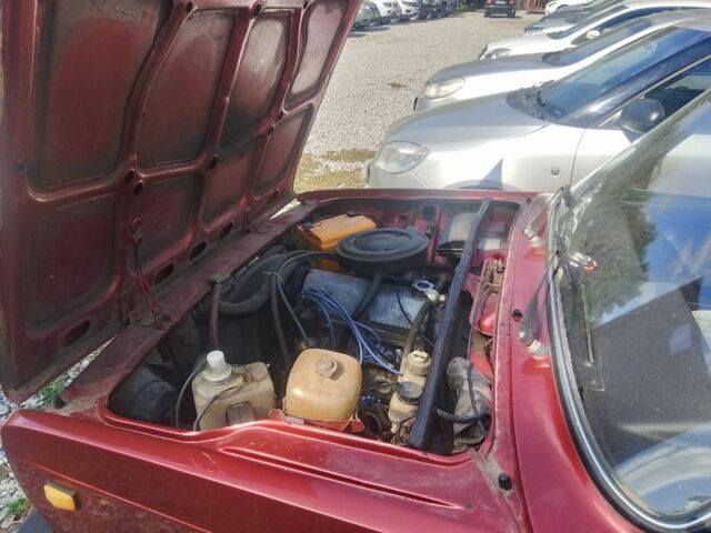 ВАЗ 2105 1992 в Кропивницком (Кировограде) на Automoto.ua Красный ВАЗ 2105, объемом двигателя 1.5 л и пробегом 200 тыс. км за 1400 $, фото 5 на Automoto.ua