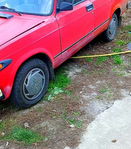 Красный ВАЗ 2105, объемом двигателя 1.5 л и пробегом 200 тыс. км за 900 $, фото 7 на Automoto.ua