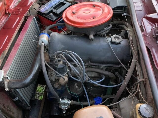 Красный ВАЗ 2105, объемом двигателя 1.5 л и пробегом 200 тыс. км за 475 $, фото 2 на Automoto.ua