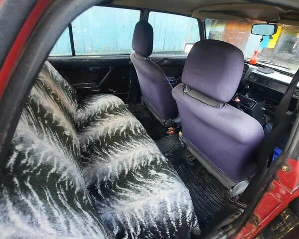 Красный ВАЗ 2105, объемом двигателя 0 л и пробегом 21 тыс. км за 800 $, фото 4 на Automoto.ua