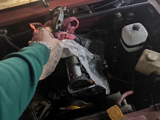 Червоний ВАЗ 2105, об'ємом двигуна 1.5 л та пробігом 300 тис. км за 350 $, фото 2 на Automoto.ua