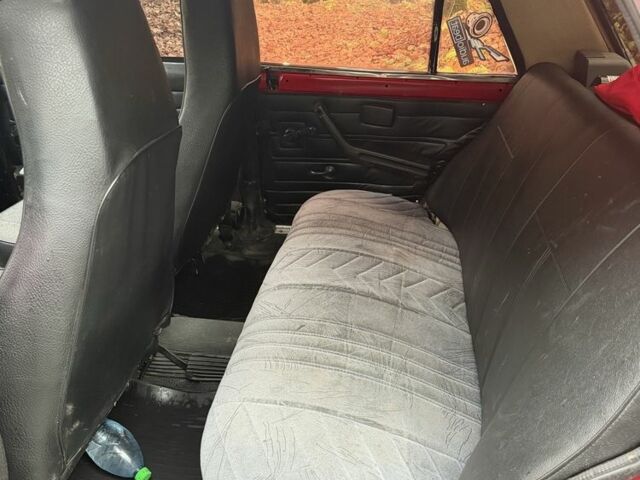 Красный ВАЗ 2105, объемом двигателя 1.5 л и пробегом 98 тыс. км за 650 $, фото 6 на Automoto.ua