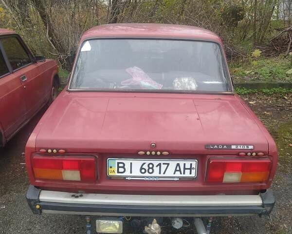 Красный ВАЗ 2105, объемом двигателя 1.5 л и пробегом 100 тыс. км за 892 $, фото 1 на Automoto.ua