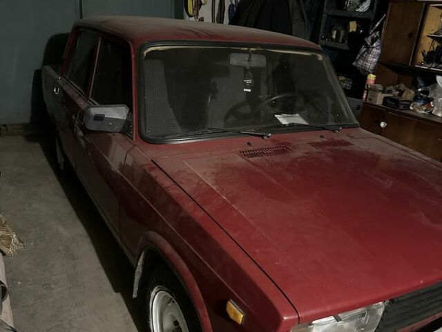 Красный ВАЗ 2105, объемом двигателя 1.5 л и пробегом 100 тыс. км за 1000 $, фото 2 на Automoto.ua
