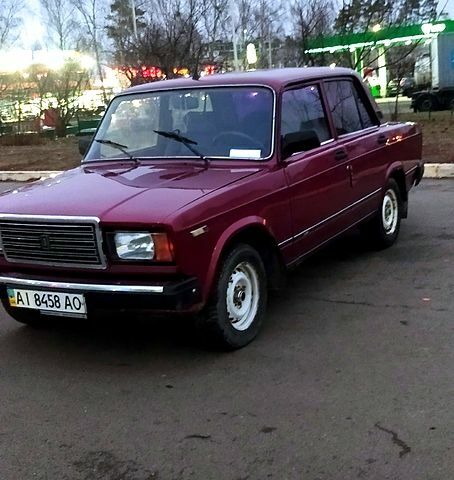 Красный ВАЗ 2105, объемом двигателя 15 л и пробегом 0 тыс. км за 785 $, фото 2 на Automoto.ua