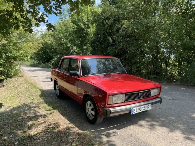 Красный ВАЗ 2105, объемом двигателя 1.5 л и пробегом 220 тыс. км за 900 $, фото 1 на Automoto.ua