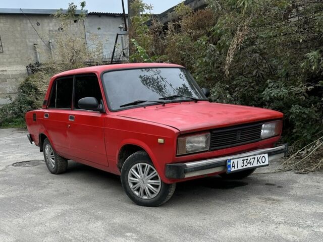 Красный ВАЗ 2105, объемом двигателя 1.5 л и пробегом 100 тыс. км за 640 $, фото 1 на Automoto.ua