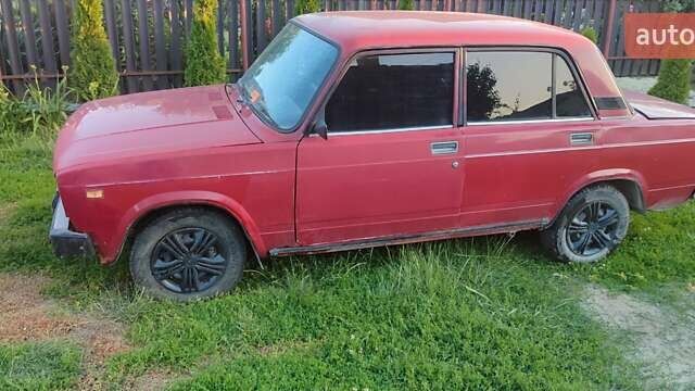Красный ВАЗ 2105, объемом двигателя 0 л и пробегом 250 тыс. км за 550 $, фото 7 на Automoto.ua