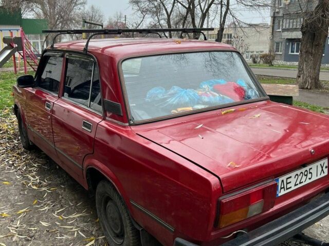 Красный ВАЗ 2105, объемом двигателя 1.5 л и пробегом 350 тыс. км за 1200 $, фото 2 на Automoto.ua