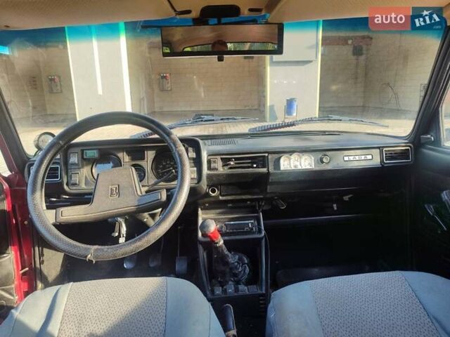 Красный ВАЗ 2105, объемом двигателя 1.45 л и пробегом 83 тыс. км за 650 $, фото 3 на Automoto.ua